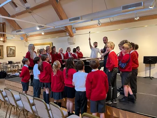 O Duo workshop with Children from St Mary